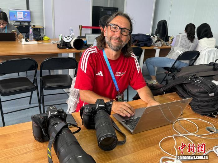 成都世运会外国记者视角：赛场激战与城市发展