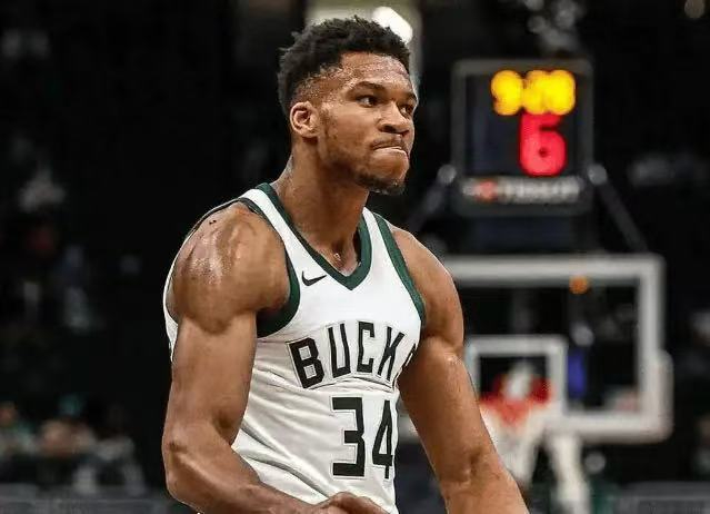 字母哥拒绝赛季报销坚持出战，雄鹿管理层无奈