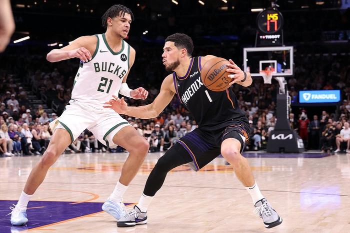 布克关键战低迷陷困境 太阳五连败陷季后赛边缘