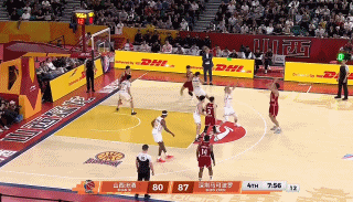 张宁三度小动作引争议，卢鹏羽反扑遭裁判忽视