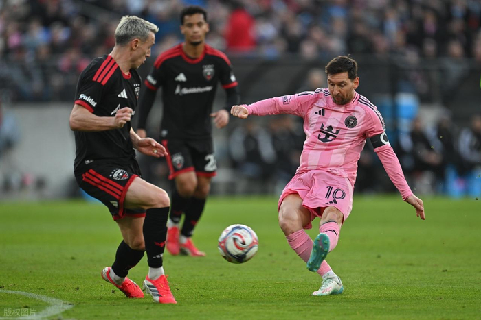 梅西技术巅峰无争议 细分项差距引热议