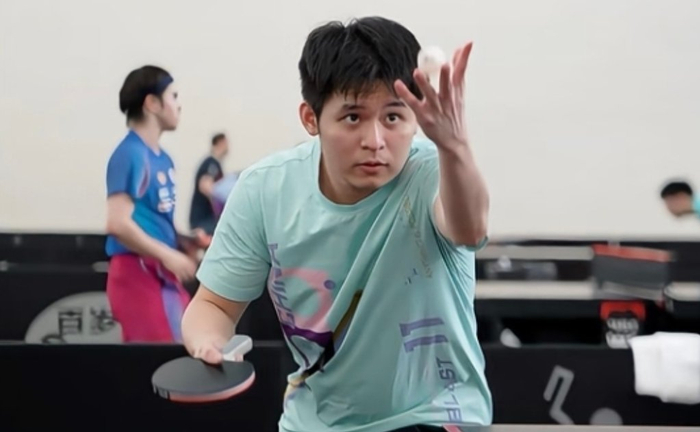 林诗栋肩负二单重任 刘国正三招助其突破东京世