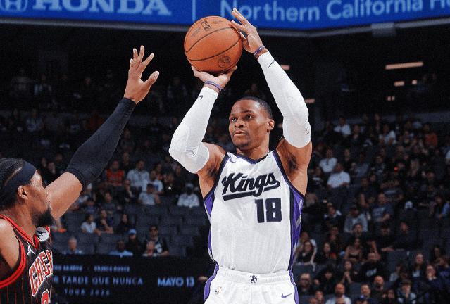 雄鹿惨败32分彻底无缘季后赛 字母哥或离队引热